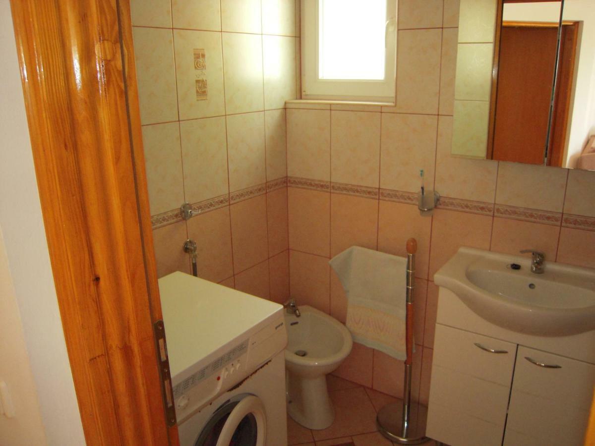 Apartmani Lucija Jurkovic Malinska Exterior foto