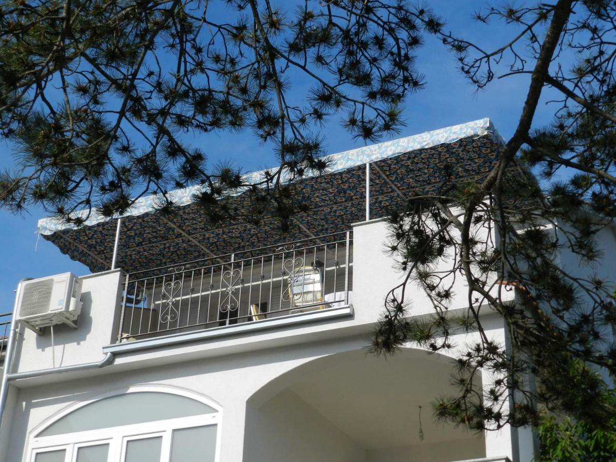 Apartmani Lucija Jurkovic Malinska Exterior foto