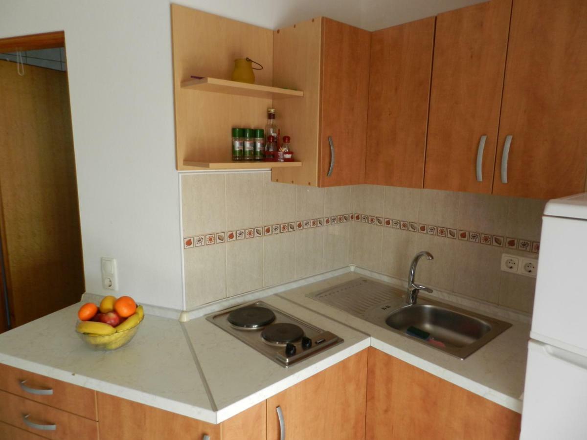 Apartmani Lucija Jurkovic Malinska Exterior foto
